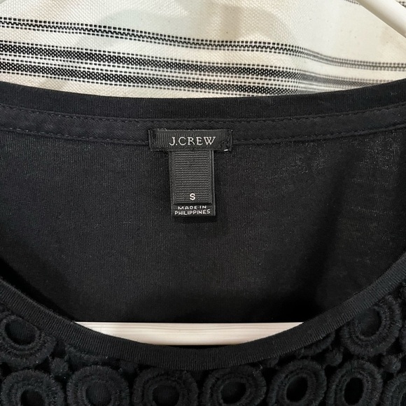 J.CREW Tiered Crochet Lace Shirt Crew Neck Casual Top - Small - Picture 3 of 5